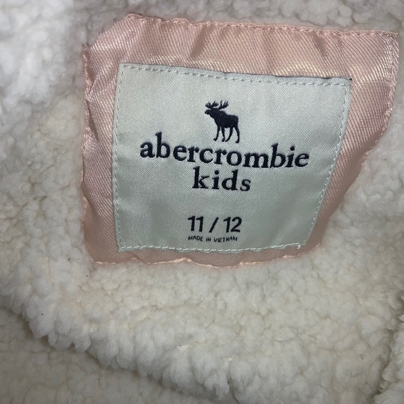 Abercrombie & Fitch navy blue puffer jacket Sz 11/12 faux fur trim hood zip snap - Picture 7 of 8